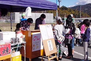 商工会青年部の売店